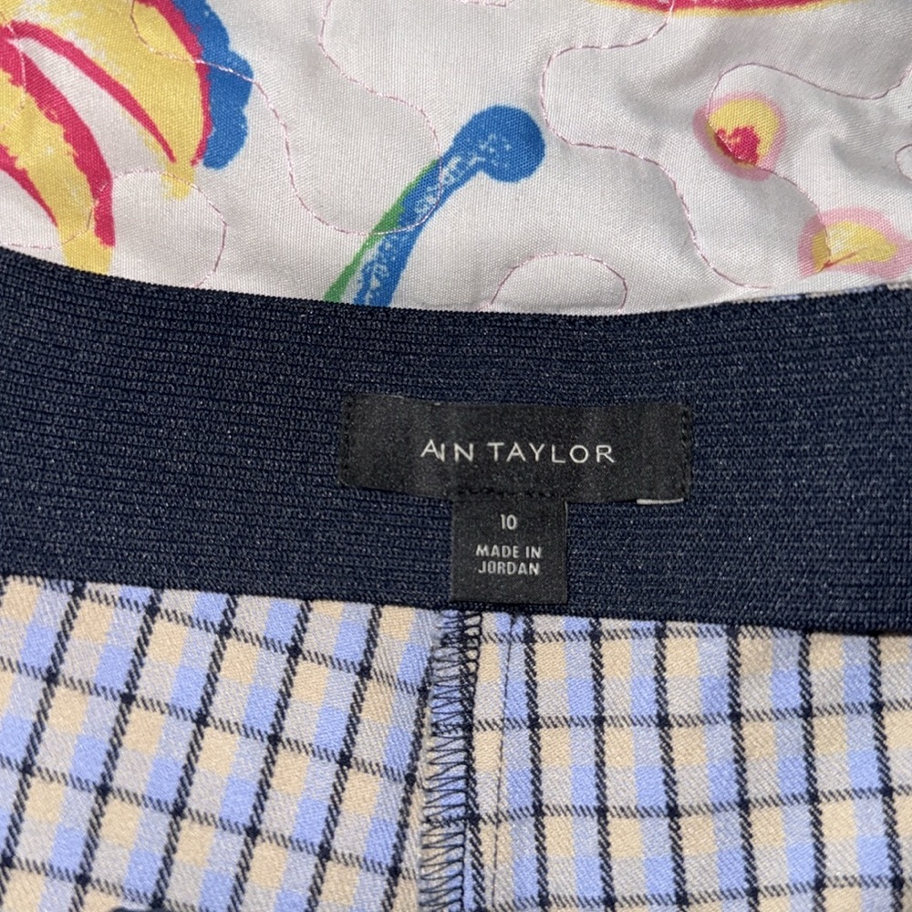 Ann Taylor Plaid Stretch Skinny Pants Size: 10 Inseam: 26” - Picture 6 of 8